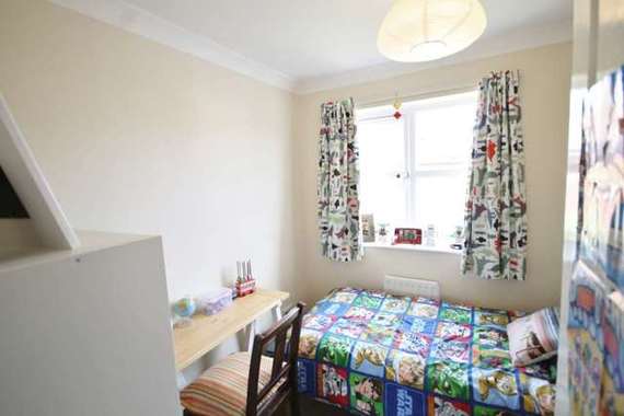 3 Bedroom End of Ter...