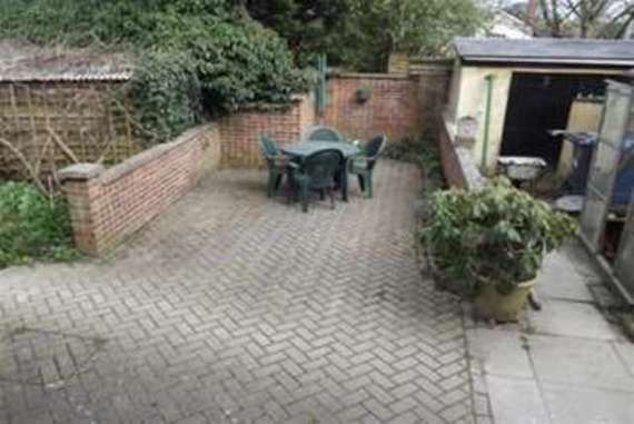 2 Bedroom Terraced