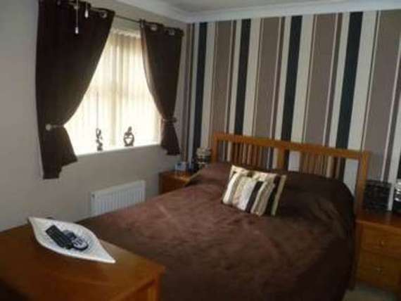 3 Bedroom Semi-Detac...