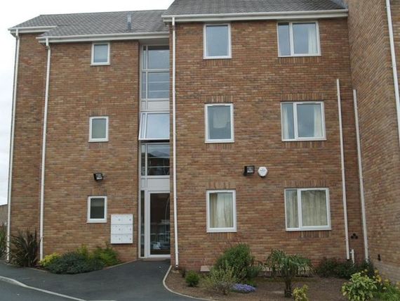 2 Bedroom Flat