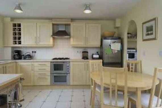 4 Bedroom Property