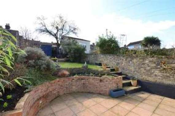 2 Bedroom Ground Fla...