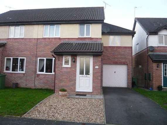 5 Bedroom Semi-Detac...