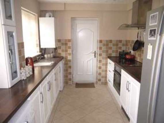 3 Bedroom Semi-Detac...