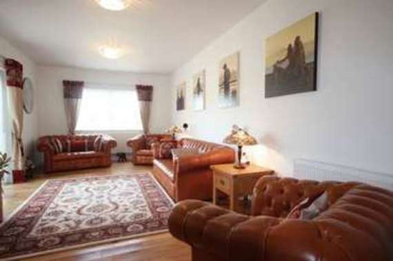 2&nbsp;Bedroom&nbsp;Detached