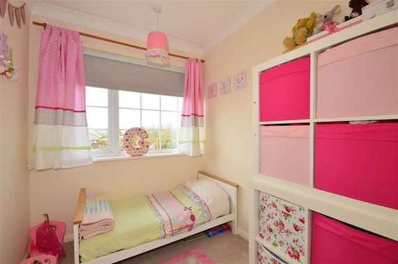3 Bedroom Semi-Detac...