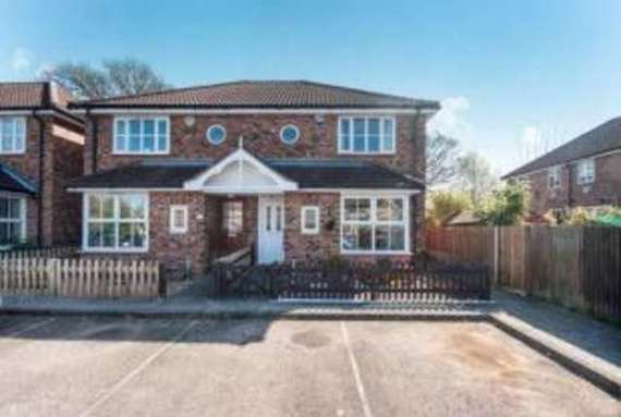 Broomdashers Road Crawley Thre...