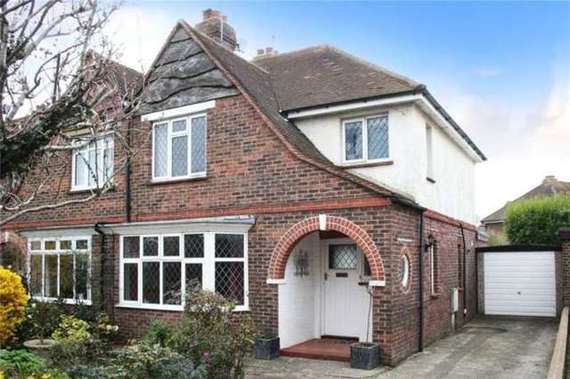 3 Bedroom End of Ter...