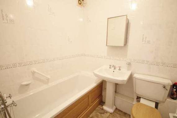 2 Bedroom Maisonette