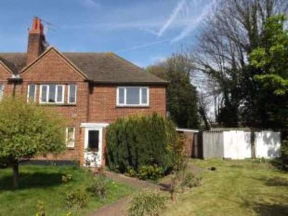 2 Bedroom Maisonette