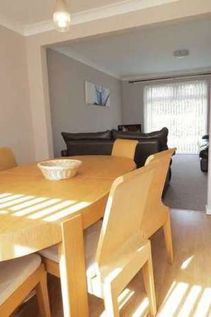 4 Bedroom Semi-Detac...