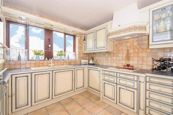 3 Bedroom Semi-Detac...