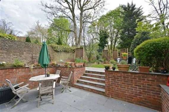 5 Bedroom Detached