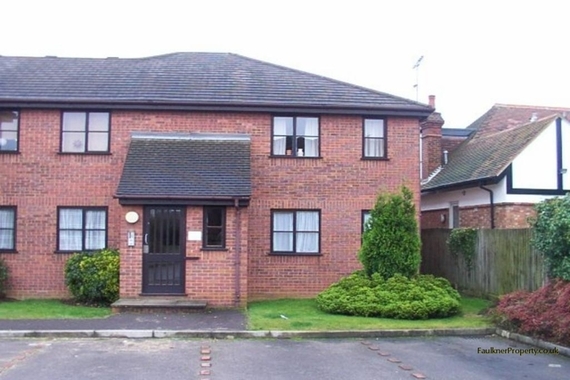 1 Bedroom Apartment