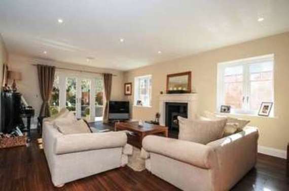 5 Bedroom Detached