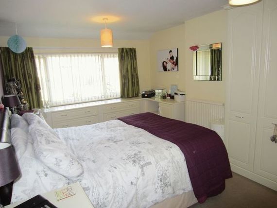 4 Bedroom Semi-Detac...