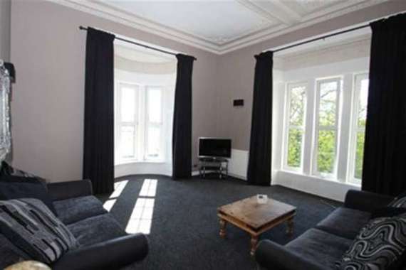 2 Bedroom Flat
