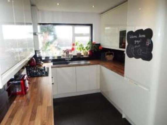 4 Bedroom Semi-Detac...