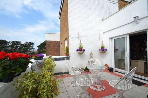 4 Bedroom Flat