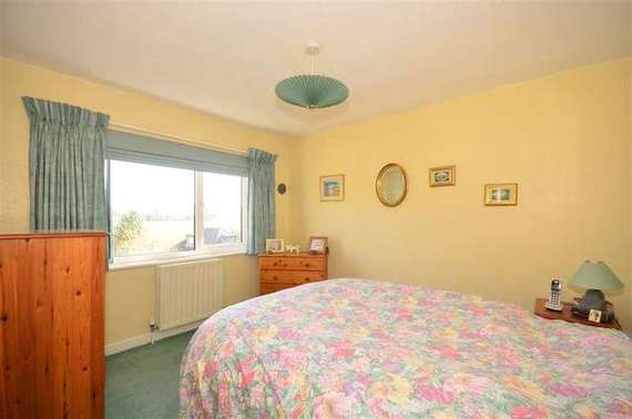 4 Bedroom Semi-Detac...