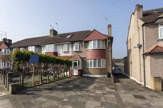 3 Bedroom End of Ter...