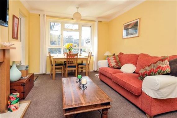 2 Bedroom Flat