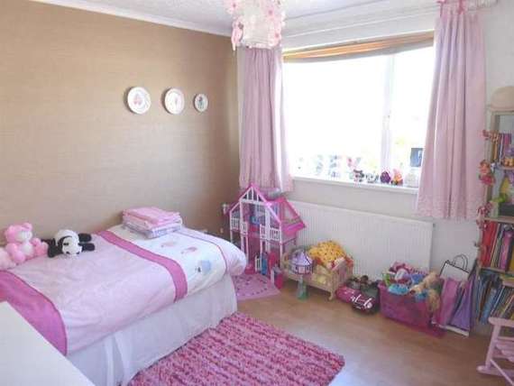 5 Bedroom Detached