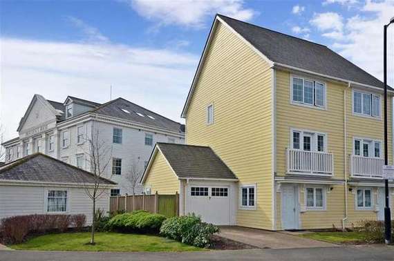 3 Bedroom Semi-Detac...