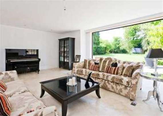 6&nbsp;Bedroom&nbsp;Property