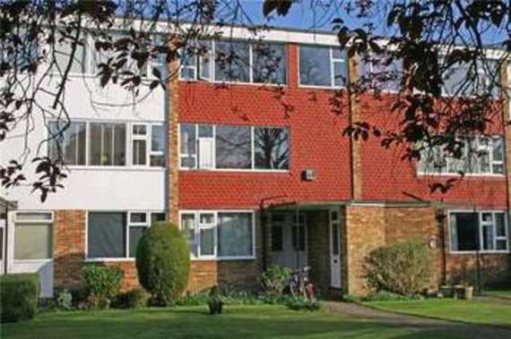 2 Bedroom Maisonette