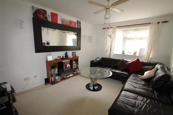 1 Bedroom Flat