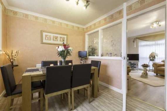 3 Bedroom End of Ter...