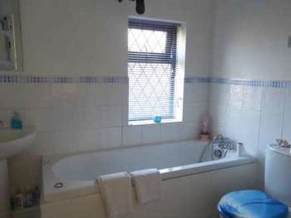 3 Bedroom Semi-Detac...