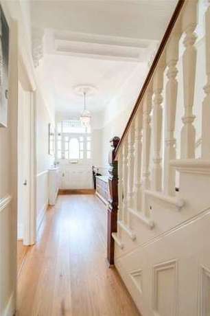 6 Bedroom End of Ter...