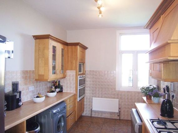 2 Bedroom Flat