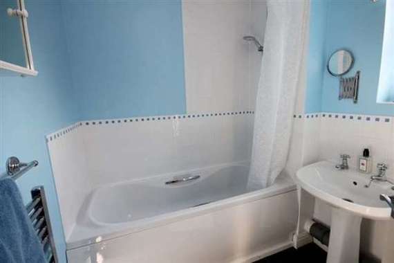 3 Bedroom Semi-Detac...
