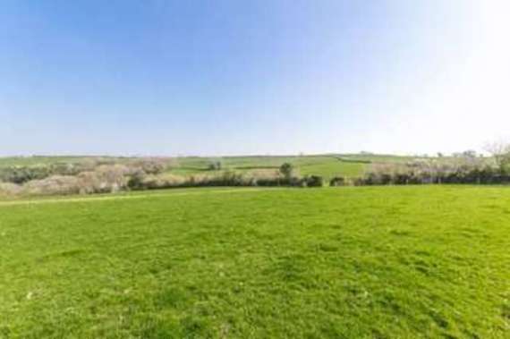 3&nbsp;Bedroom&nbsp;Semi-Detac...