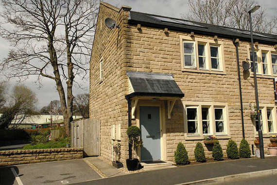 2&nbsp;Bedroom&nbsp;End of Ter...