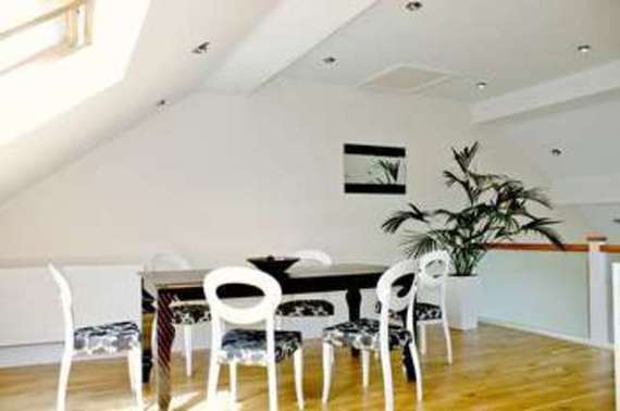 5 Bedroom Semi-Detac...