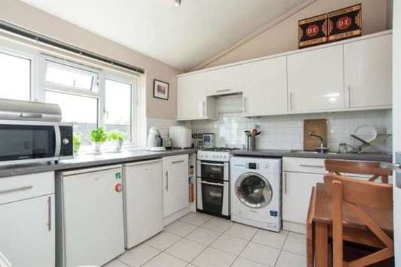 1 Bedroom Flat