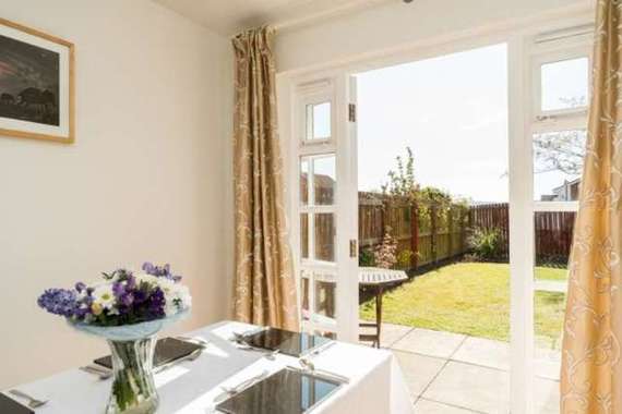 4 Bedroom Detached V...