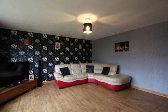 3 Bedroom End of Ter...