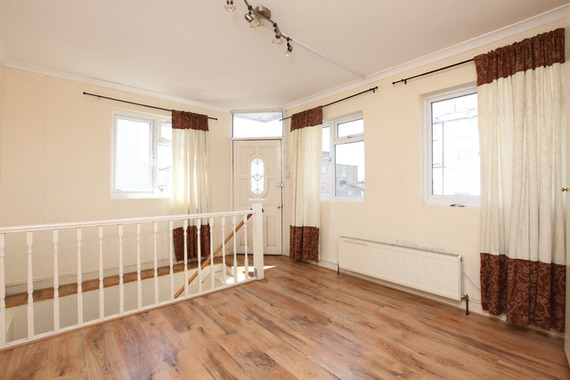 2 Bedroom Apartment