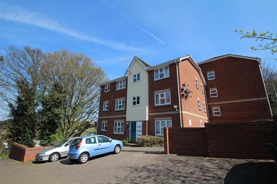 1 Bedroom Flat