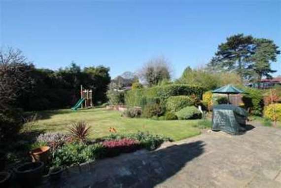 4 Bedroom Property