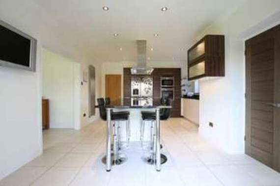 5 Bedroom Detached