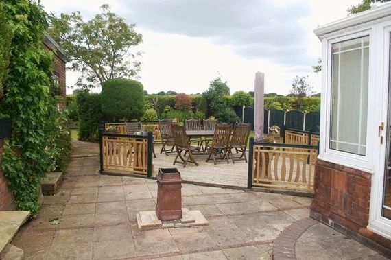 6&nbsp;Bedroom&nbsp;Detached