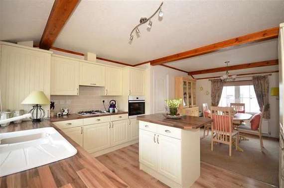 2&nbsp;Bedroom&nbsp;Detached