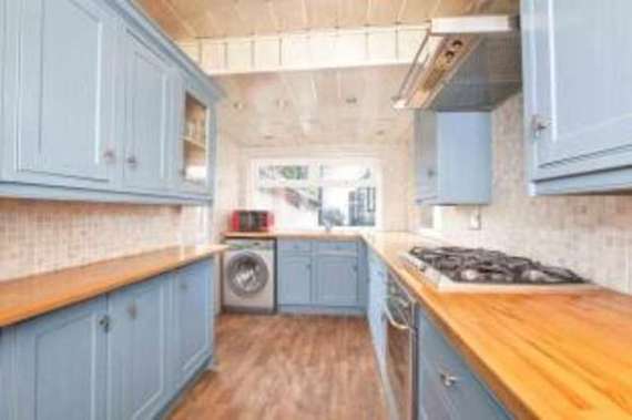 5&nbsp;Bedroom&nbsp;Detached