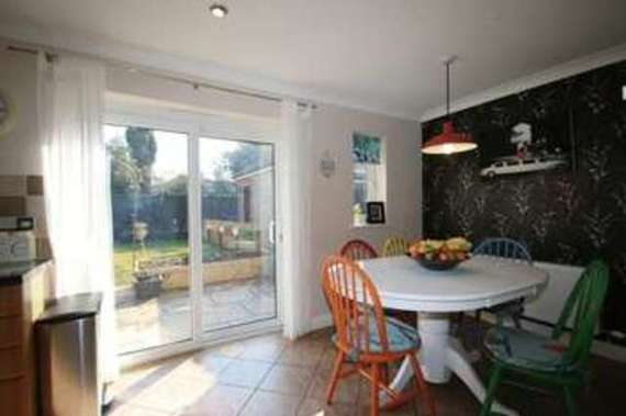 3&nbsp;Bedroom&nbsp;Semi-Detac...